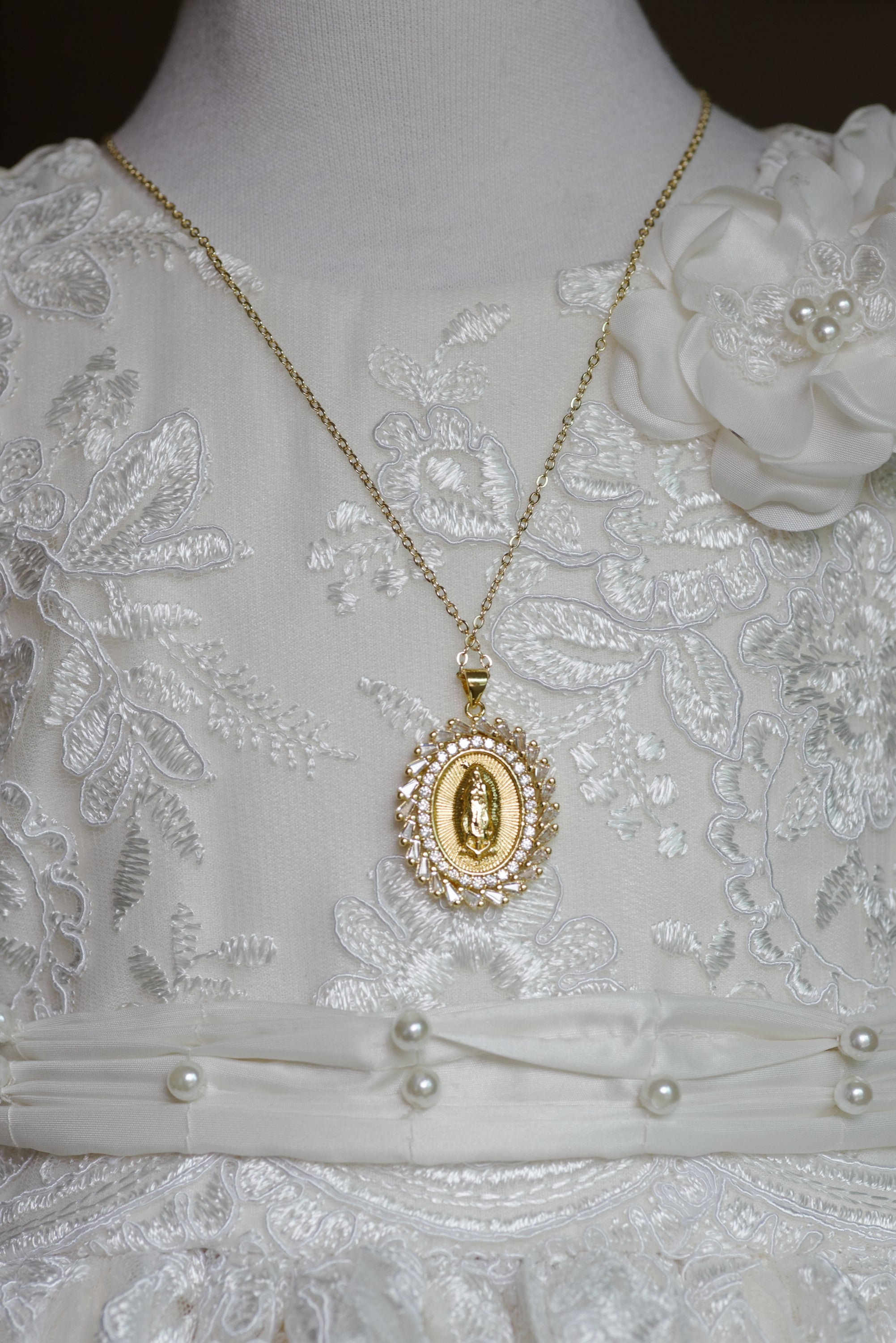 Medalla Virgen Maria G049