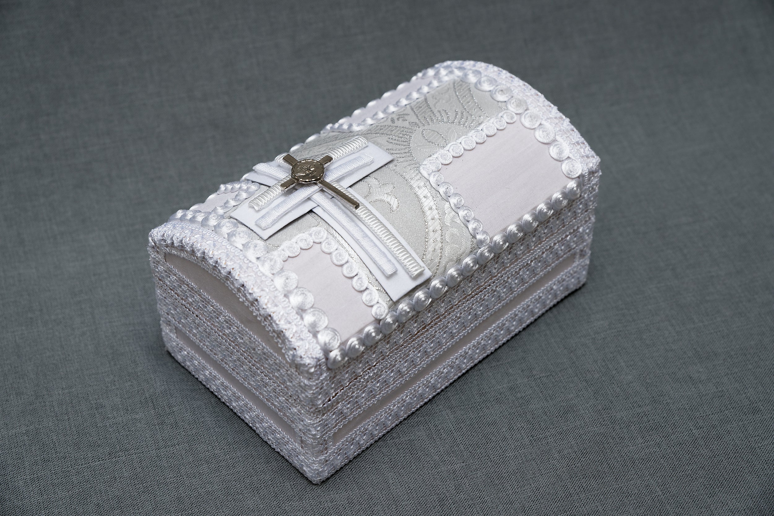 cofre madera vela bautismo decorado a mano