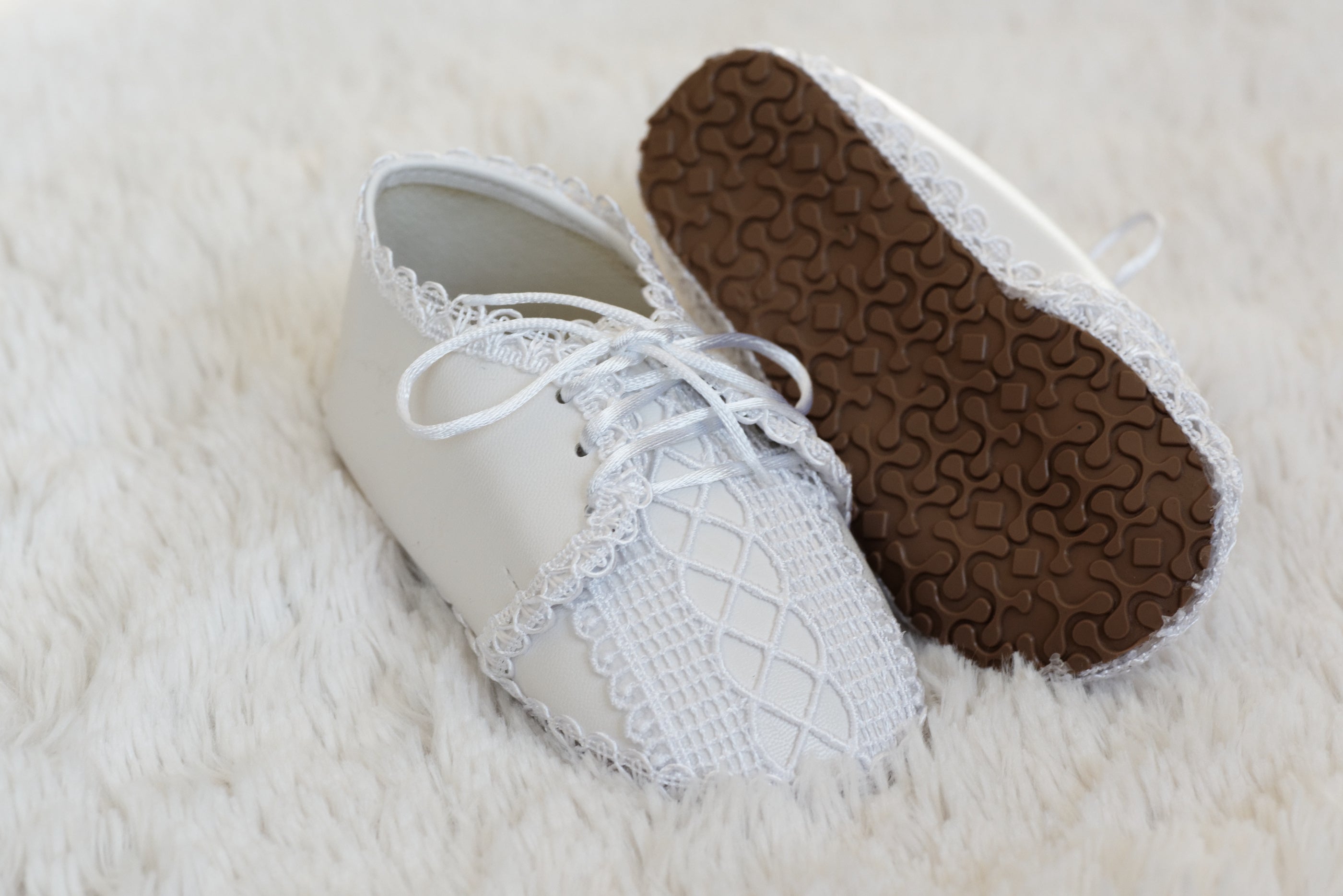 zapatitos bautizo o bautismo blancos con suela niño