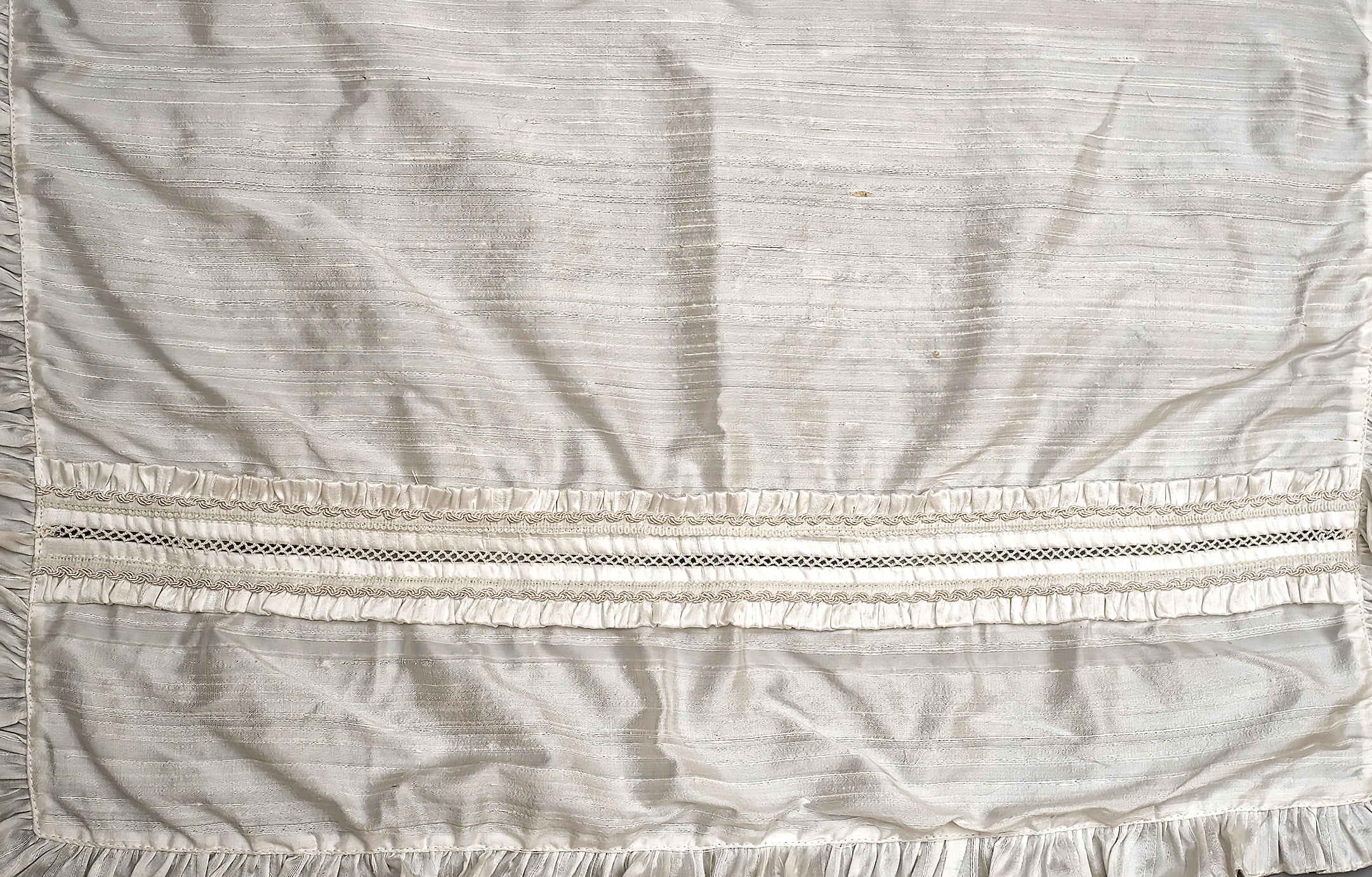 frazada color marfil para bautizo