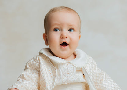 Trajecito para bautizo burbvus modelo B028