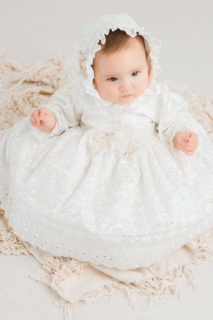 Ropon de bautizo burbvus con encaje color marfil