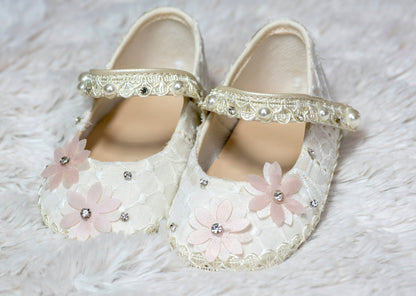 zapatitos para bautismo de niña burbvus modelo G040 hechos a mano