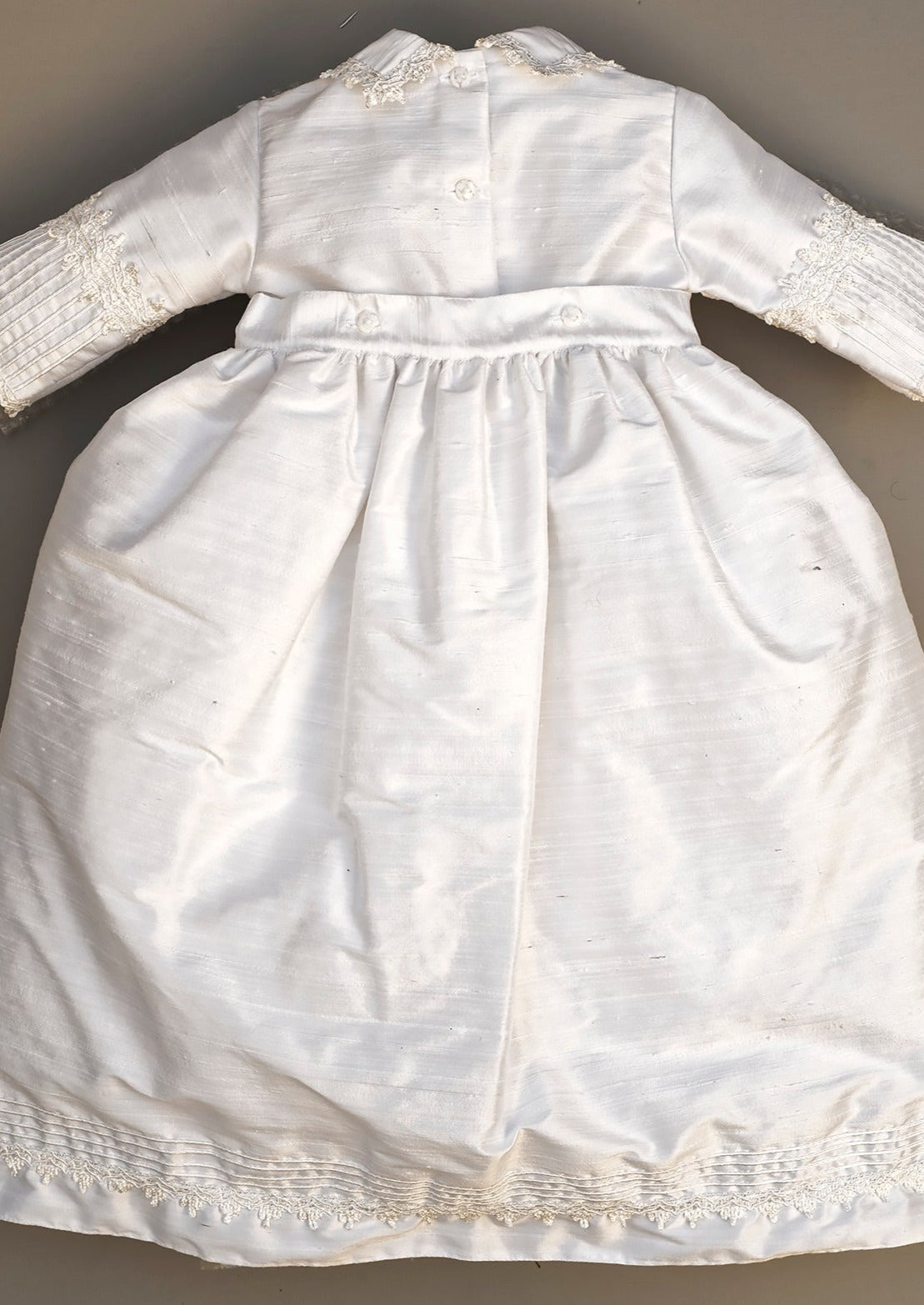 Reverso de nuestro ropon B002 estilo español 