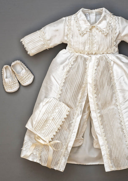 Ropon Burbvus B002 estilo con gorrito incluido color hueso