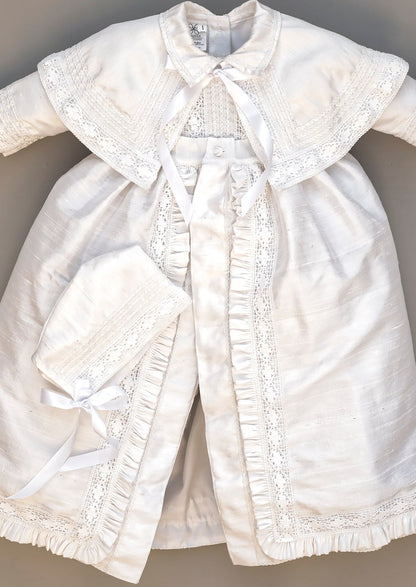 Traje para bautizo tipo español B004 color blanco