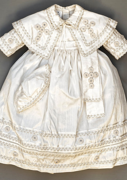 Ropon estilo Papa, para bautizo modelo B011 Burbvus