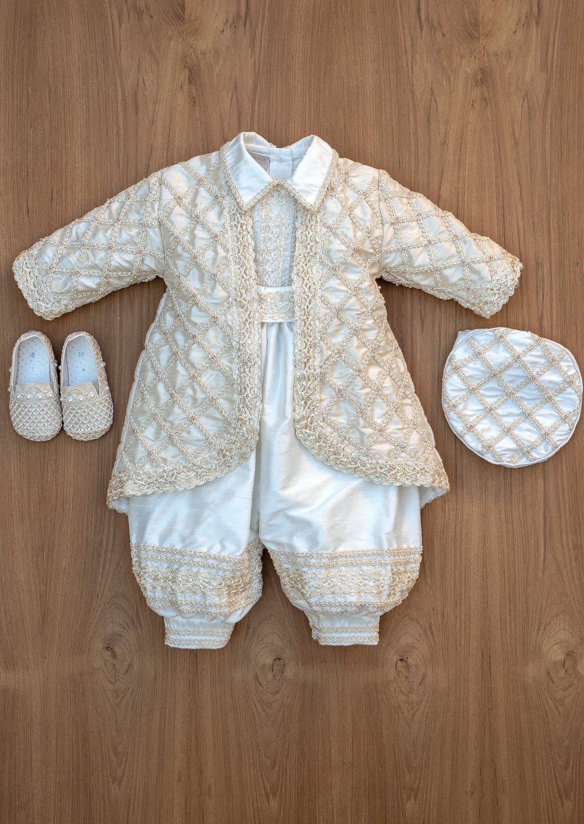 Traje Para Bautizo De Niño Modelo B024 Burbvus Outfit Para Bautismo 100%  Seda, Bordado a Mano Incluye Gorrito, Zapatitos y Portatraje -  España