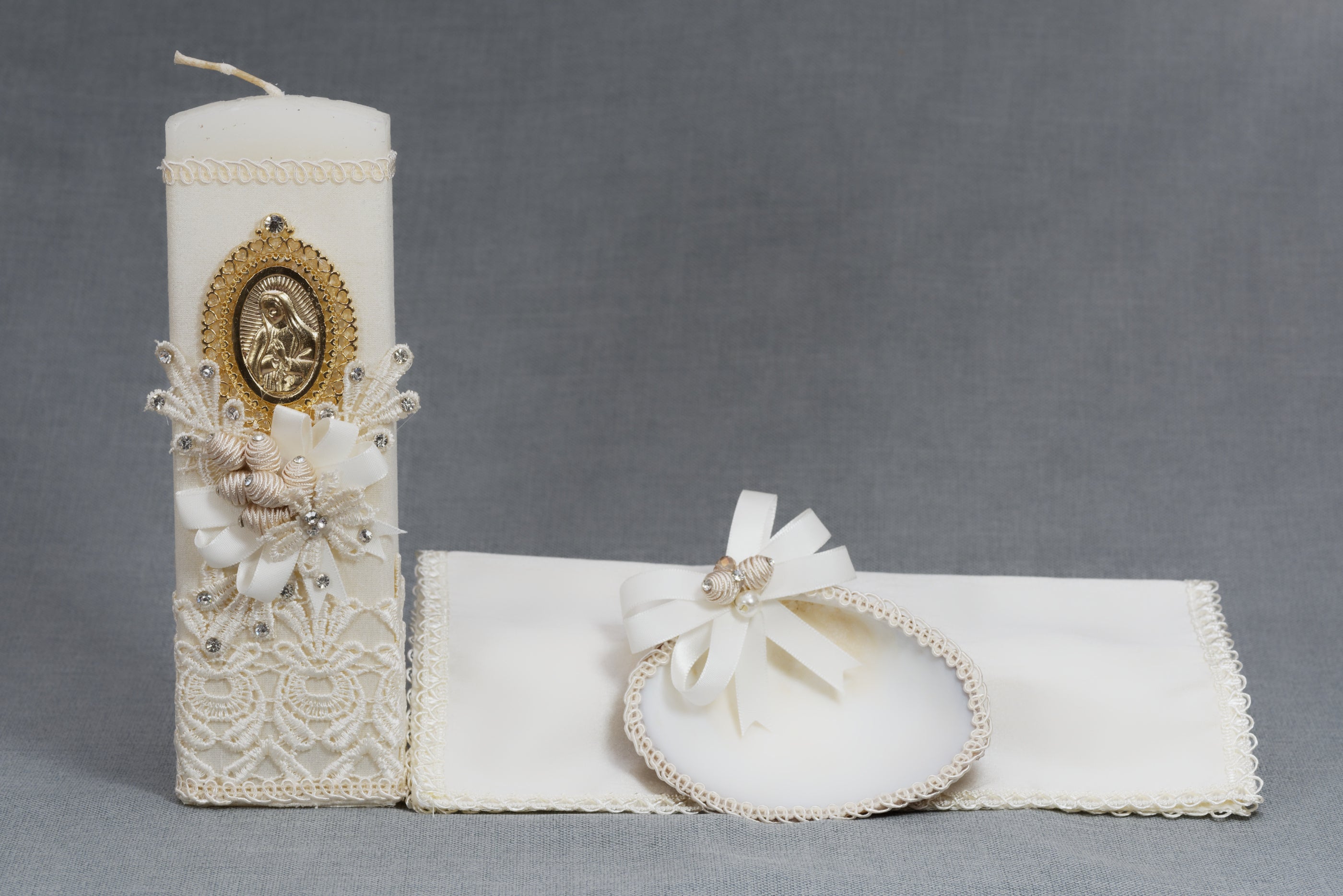 Vela bautizo adornada a mano virgen maria