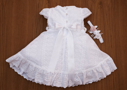 parte detras del vestido para bautismo G037 para niña color blanco
