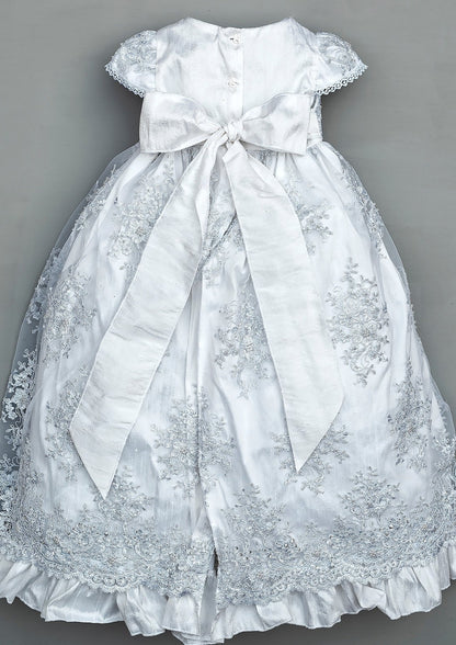 Reverso del ropon G009 bordado a mano  para bautizo de niña