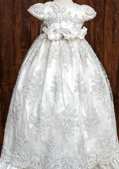 Ropon de niña para Bautizo marca Burbvus