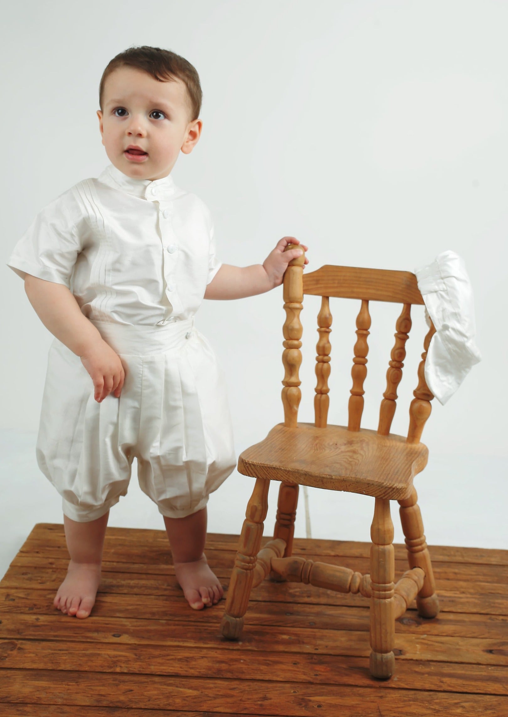 trajecito para niño bautizo hecho en seda