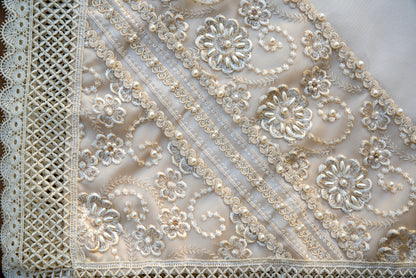 sabanita bordada a mano ajuar de bautismo ropones burbvus modelo 024